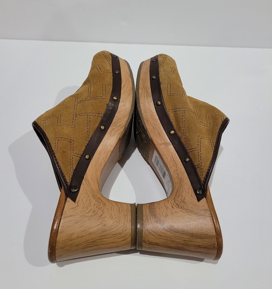 Tommy Hilfiger Suede Clogs size 9